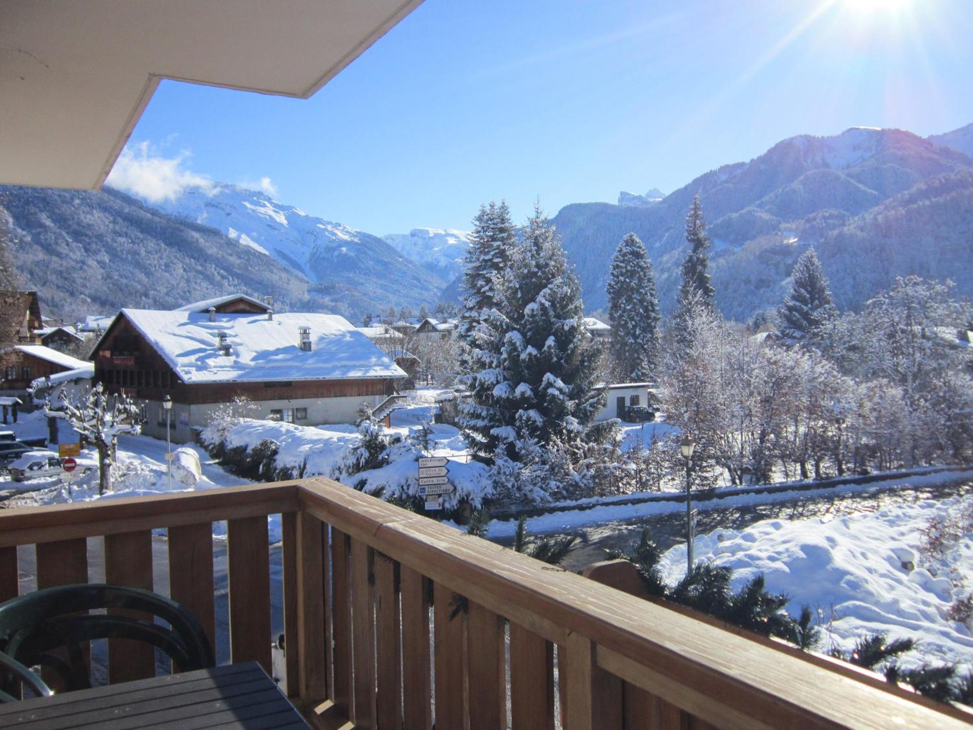 Logis Hotel Gai Soleil Samoens Exterior photo